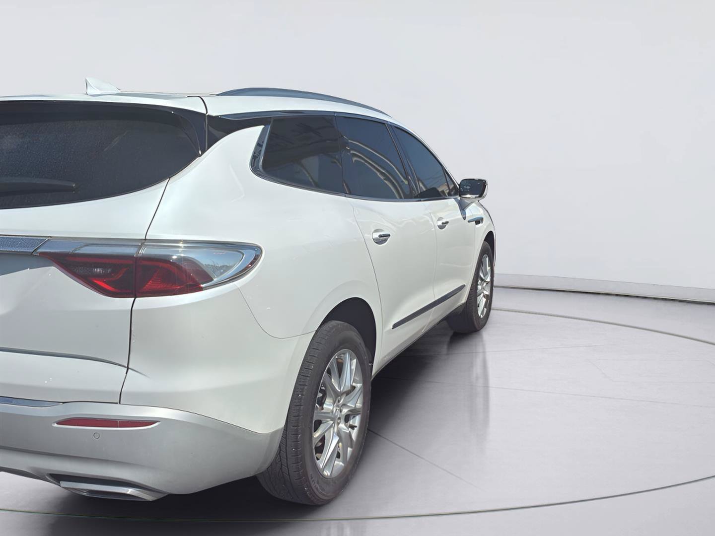 Used 2023 Buick Enclave Essence w/ Experience Buick Package FWD image 3