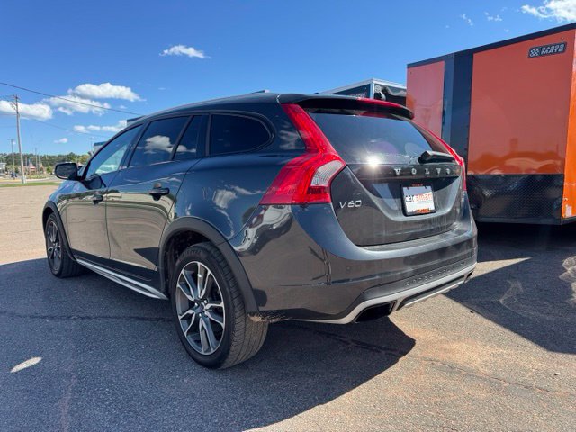 Used 2015 Volvo V60 T5 Cross Country w/ Protection Package AWD/4WD image 5