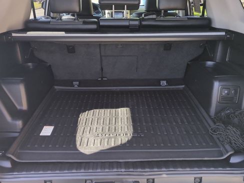 Used 2016 Toyota 4Runner SR5 Premium RWD image 24
