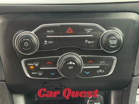 Used 2022 Dodge Charger SXT RWD image 22