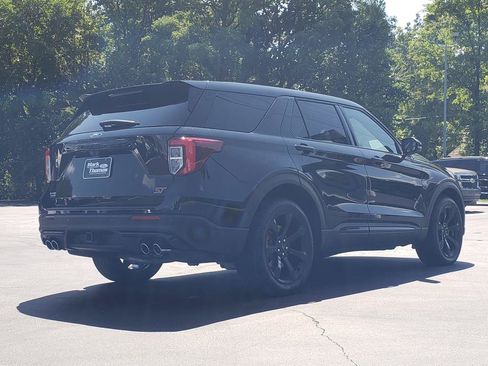 Used 2022 Ford Explorer ST w/ Equipment Group 401A AWD/4WD image 5