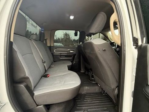 Used 2019 RAM 2500 Big Horn image 13