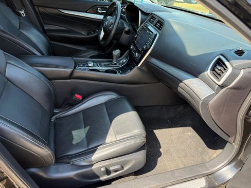 Used 2017 Nissan Maxima 3.5 SV FWD image 16