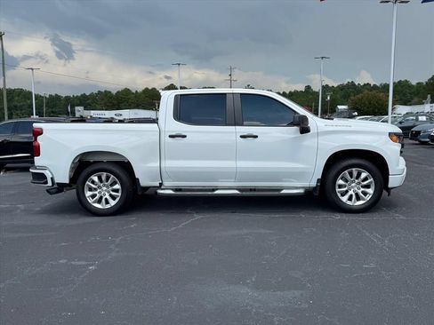 Used 2025 Chevrolet Silverado 1500 Custom RWD image 2