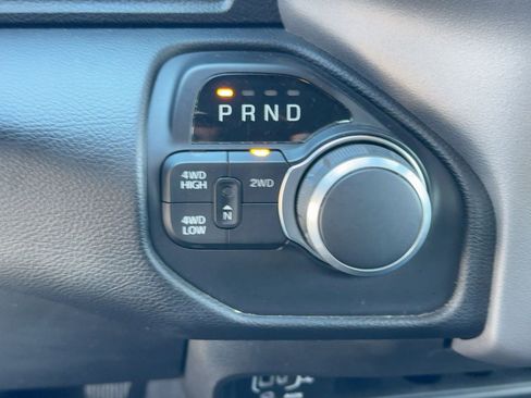 Used 2024 RAM 2500 Big Horn w/ Bed Utility Group image 15