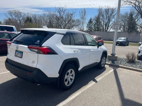 Used 2023 Toyota RAV4 LE image 5