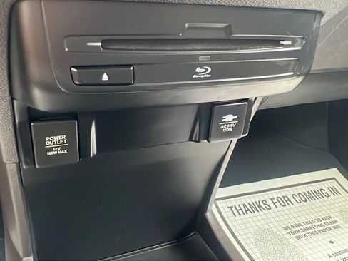 Used 2018 Honda Odyssey Elite image 22