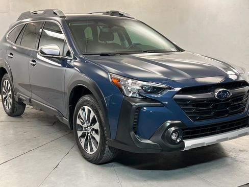 Used 2025 Subaru Outback Touring XT AWD/4WD image 7