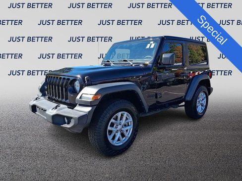 Used 2023 Jeep Wrangler Sport S image 3