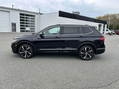 Used 2022 Volkswagen Tiguan SEL R-Line AWD/4WD image 6