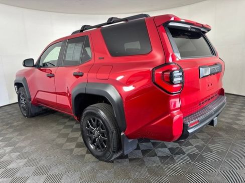 Used 2025 Toyota 4Runner SR5 AWD/4WD image 6
