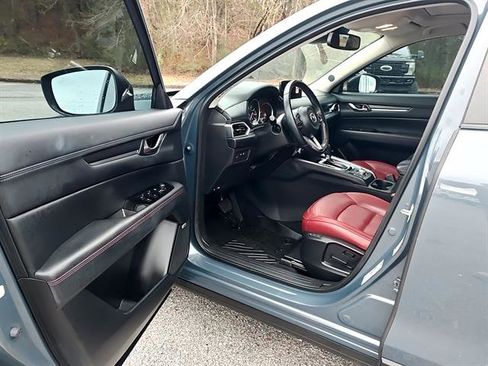 Used 2021 MAZDA CX-5 Carbon Edition image 4