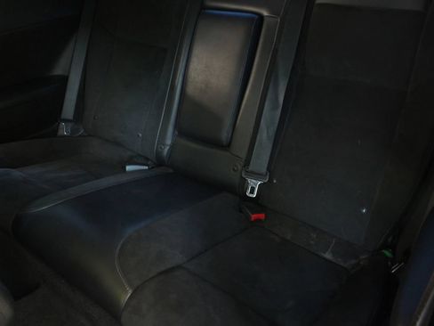 Used 2015 Dodge Challenger R/T Scat Pack w/ Scat Pack Appearance Package RWD image 16