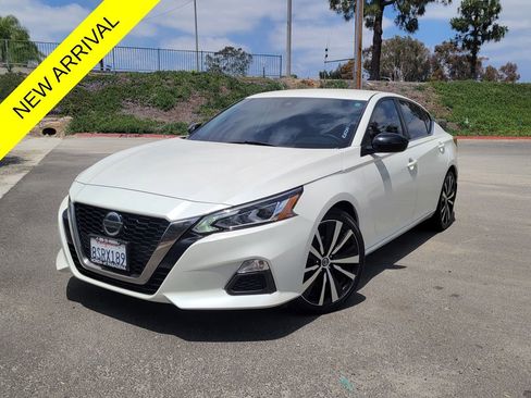 Used 2020 Nissan Altima 2.5 SR FWD image 1