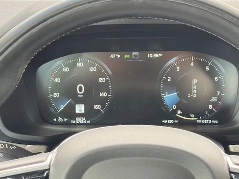 Used 2020 Volvo S60 T5 Momentum w/ Protection Package Premier image 30