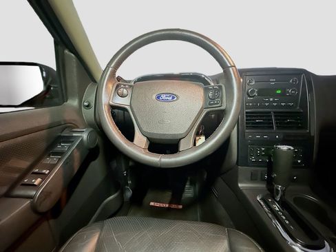 Used 2009 Ford Explorer Sport Trac Adrenalin AWD/4WD image 31