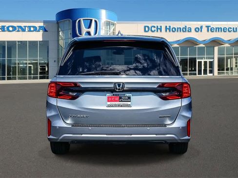 New 2026 Honda Odyssey Touring image 5
