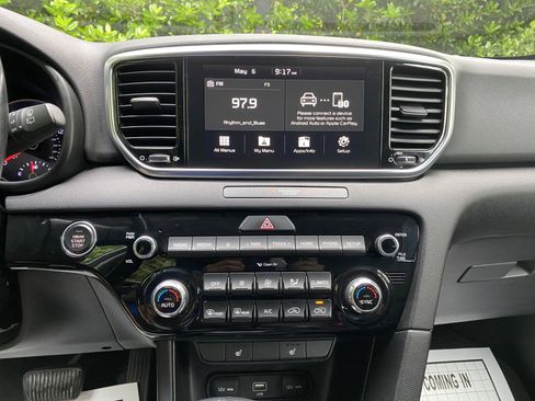 Used 2022 Kia Sportage EX AWD/4WD image 25