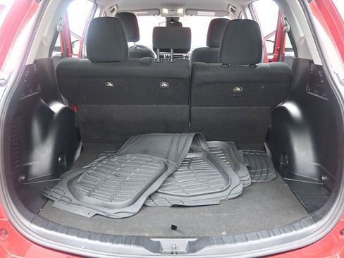 Used 2017 Toyota RAV4 LE image 17