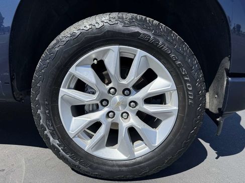 Used 2023 Chevrolet Silverado 1500 Custom AWD/4WD image 9