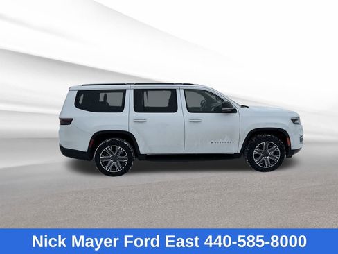 Used 2024 Jeep Wagoneer Series II image 8