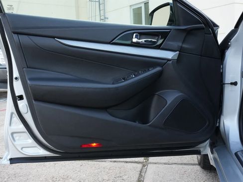 Used 2017 Nissan Maxima 3.5 S image 18