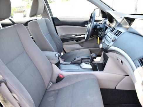 Used 2012 Honda Accord LX image 31