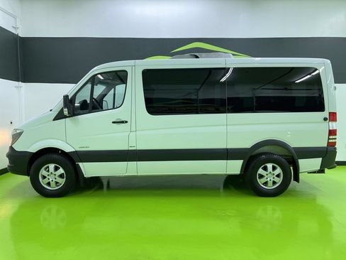 Used 2016 Mercedes-Benz Sprinter 2500 image 6