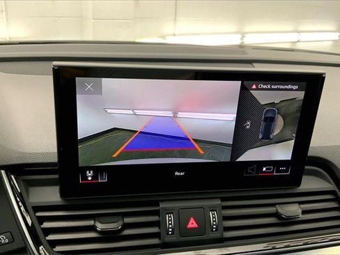 Certified 2025 Audi Q5 2.0T Premium Plus image 21