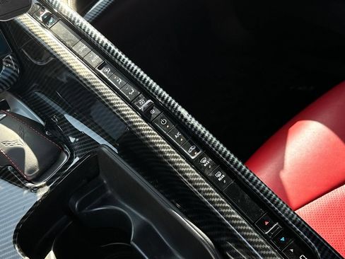 Used 2021 Chevrolet Corvette Stingray Convertible w/ Z51 Performance Package RWD image 20