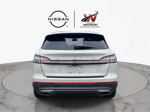 Used 2022 Lincoln Nautilus Reserve w/ Equipment Group 201A AWD/4WD image 7