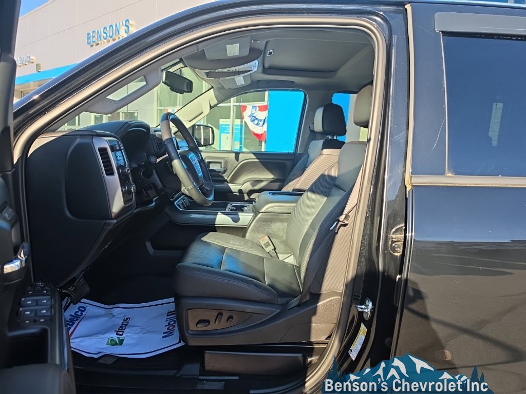 Used 2018 GMC Sierra 2500 SLT w/ All Terrain HD Package AWD/4WD image 12