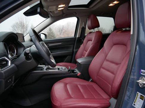 Used 2023 MAZDA CX-5 Carbon Edition image 3