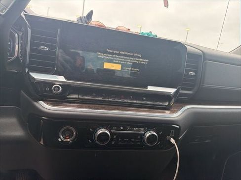 Used 2022 GMC Sierra 1500 Elevation image 9