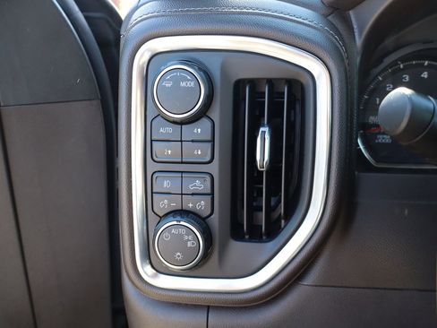 Used 2020 Chevrolet Silverado 1500 LT Trail Boss AWD/4WD image 26