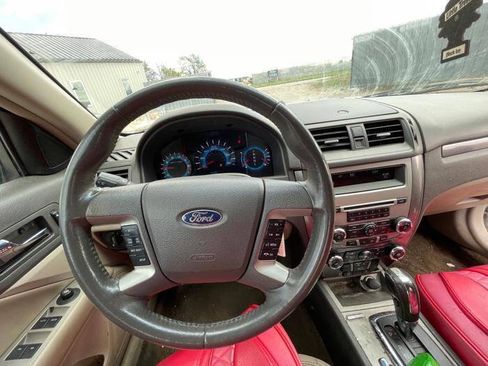 Used 2011 Ford Fusion SEL FWD image 32