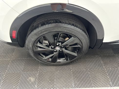 Certified 2022 Buick Envision Essence w/ Sport Touring Package image 11