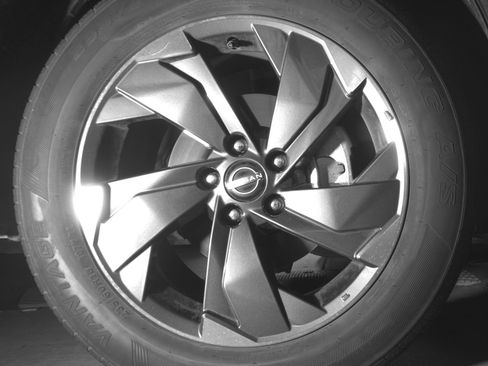 Used 2025 Nissan Rogue SV FWD image 13