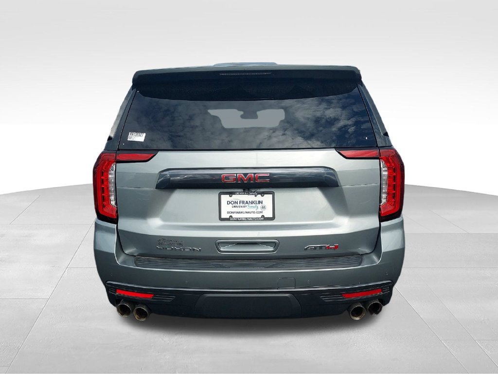 Used 2024 GMC Yukon AT4 w/ Technology Package AWD/4WD image 4