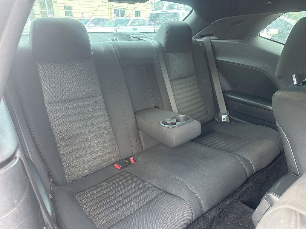 Used 2014 Dodge Challenger R/T RWD image 13