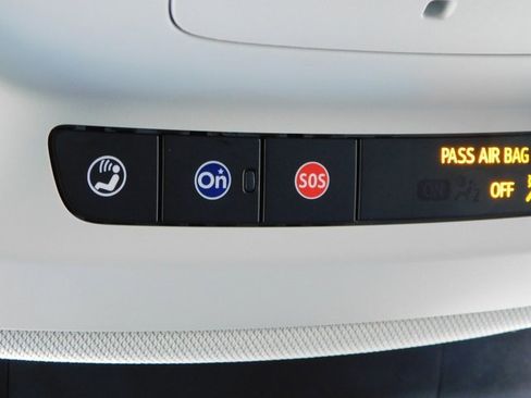 Certified 2025 Buick Envision Sport Touring image 37