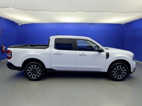 Used 2024 Ford Maverick Lariat w/ 4K Tow Package AWD/4WD image 8