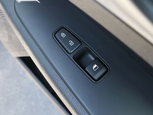 Used 2023 Kia Forte LXS FWD image 25