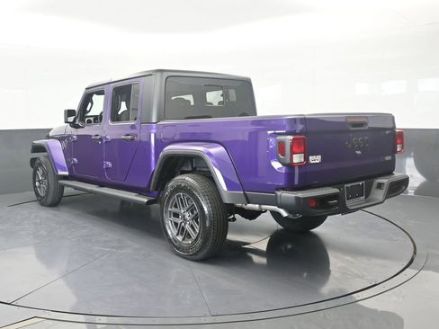 New 2026 Jeep Gladiator Sport image 4