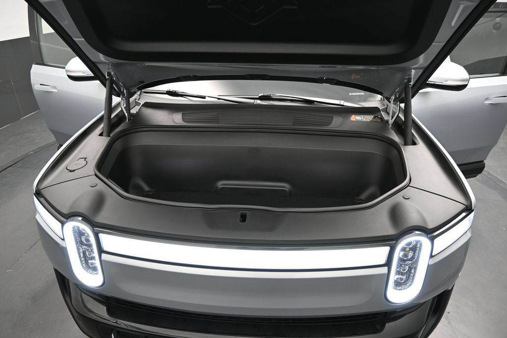 Used 2023 Rivian R1S Adventure Quad AWD/4WD image 21