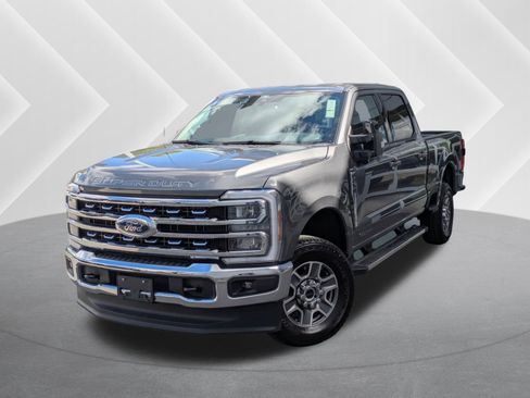 Used 2025 Ford F250 Lariat AWD/4WD image 1