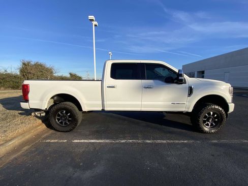 Used 2021 Ford F350 Platinum image 9