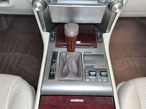 Used 2011 Lexus GX 460 w/ Comfort Plus Pkg image 22