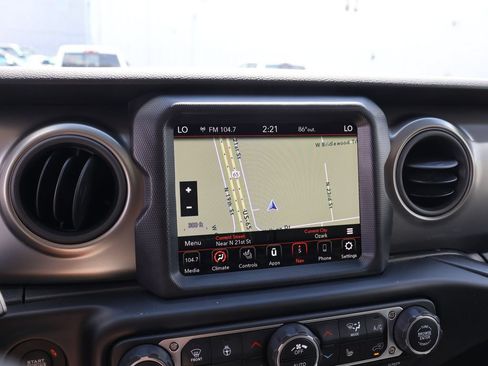 Used 2023 Jeep Wrangler Unlimited Sport AWD/4WD image 31