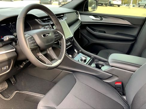 New 2026 Jeep Grand Cherokee L Laredo X image 18